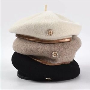 Monogram beret wool hat letter H rhinestone